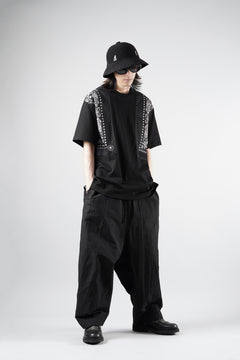 画像をギャラリービューアに読み込む, mastermind JAPAN BANDANA SS TEE / REGULAR FIT (BLACK x BLACK)