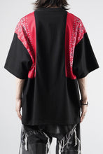 画像をギャラリービューアに読み込む, mastermind JAPAN BANDANA SS TEE / BOXY FIT (BLACK x RED)