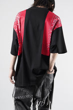 画像をギャラリービューアに読み込む, mastermind JAPAN BANDANA SS TEE / BOXY FIT (BLACK x RED)