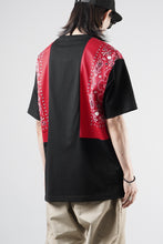 画像をギャラリービューアに読み込む, mastermind JAPAN BANDANA SS TEE / REGULAR FIT (BLACK x RED)