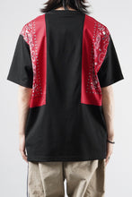 画像をギャラリービューアに読み込む, mastermind JAPAN BANDANA SS TEE / REGULAR FIT (BLACK x RED)