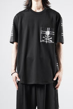 画像をギャラリービューアに読み込む, mastermind JAPAN MIXED-FABRIC POCKET SS TEE / REGULAR FIT (BLACK x BLACK)