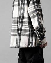 Load image into Gallery viewer, 【SAMPLE SALE】A.F ARTEFACT WOOL PLAID ZIP BLOUSON (BLACK x WHITE)
