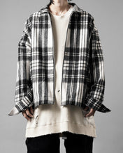 Load image into Gallery viewer, 【SAMPLE SALE】A.F ARTEFACT WOOL PLAID ZIP BLOUSON (BLACK x WHITE)