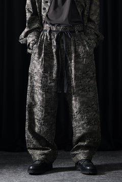 画像をギャラリービューアに読み込む, KLASICA "OVUM" EGG SHAPE EASY TROUSERS / BACK JACQUARD HOUND TOOTH CAMO (FOREST)