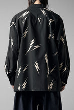 Load image into Gallery viewer, Y's for men x MASSES TE PATTERN DISCHARGE PRINT L/S SHIRT (BLACK)