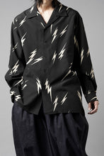 Load image into Gallery viewer, Y's for men x MASSES TE PATTERN DISCHARGE PRINT L/S SHIRT (BLACK)