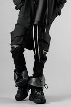 画像をギャラリービューアに読み込む, beauty : beast x MAGARIMONO x LOOM exclusive LEATHER SACK BOOTS (BLACK)