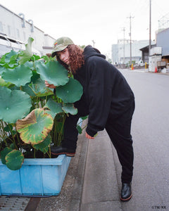Load image into Gallery viewer, mononoke・made HOODIE / FLOWER (BLACK)