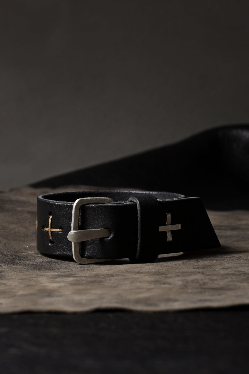 Load image into Gallery viewer, m.a+ cross stitched med wrist band / A-F8E1 GR 3,0 (BLACK)