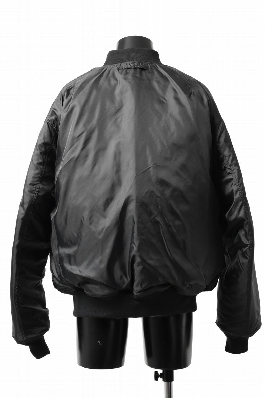 MASTERMIND WORLD x ALPHA INDUSTRIES REVERSIBLE MA-1 JACKET (BLACK)