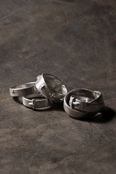 Load image into Gallery viewer, m.a+ silver stitched multiple cross ring / AG518 AG (SILVER)