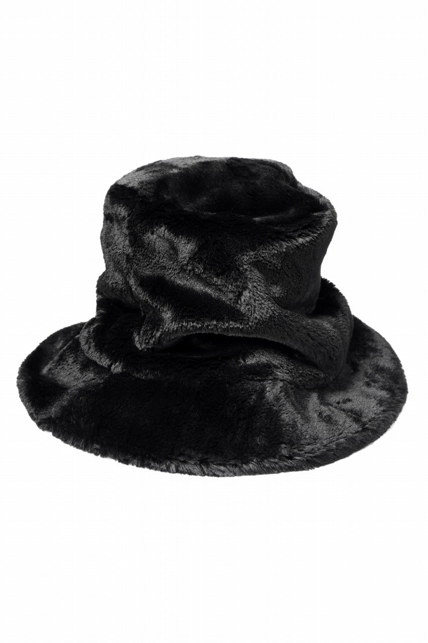 Load image into Gallery viewer, mastermind JAPAN BUCKET HAT / FAUX FIR (BLACK)