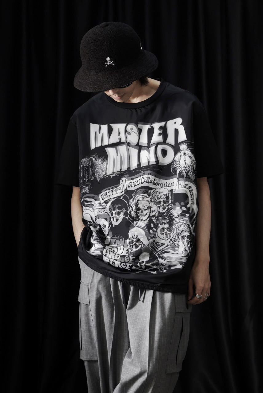 Load image into Gallery viewer, mastermind JAPAN x TRIPPY MIKIO ART S/S TEE ROCK STARS (BLACK)