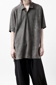 Load image into Gallery viewer, COLINA BIG SKIPPER POLO SHIRT / ANCIENT DYED LINEN HEAVY JERSEY (DUST)