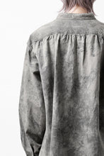 Load image into Gallery viewer, COLINA BANDED COLLAR WIDE SHIRT / ANCIENT DYED TUSSER (DUST)