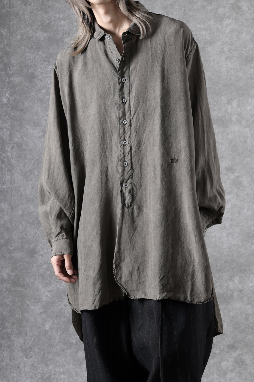 Load image into Gallery viewer, KLASICA SHORT COLLAR ROOMY SHIRTS / DRAPE &amp; SMOOTH TEXTILE (BROWNY DYE STRIPE)