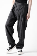 Load image into Gallery viewer, COLINA THE SLACKS / WASHABLE WOOL TROPICAL (DARK GREY)