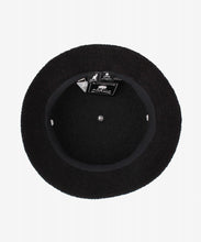 画像をギャラリービューアに読み込む, MASTERMIND WORLD x KANGOL® BERMUDA CASUAL (BLACK)