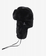 画像をギャラリービューアに読み込む, MASTERMIND WORLD x KANGOL® FAUX FUR TRAPPER (BLACK)