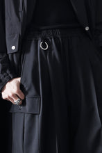 Load image into Gallery viewer, TARO HORIUCHI / th products Wide Cargo Pants / 2Way Stretch W/P Tropical (black)