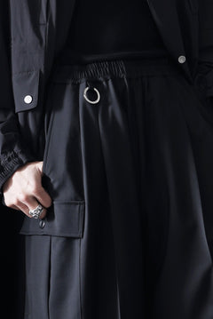 Load image into Gallery viewer, TARO HORIUCHI / th products Wide Cargo Pants / 2Way Stretch W/P Tropical (black)