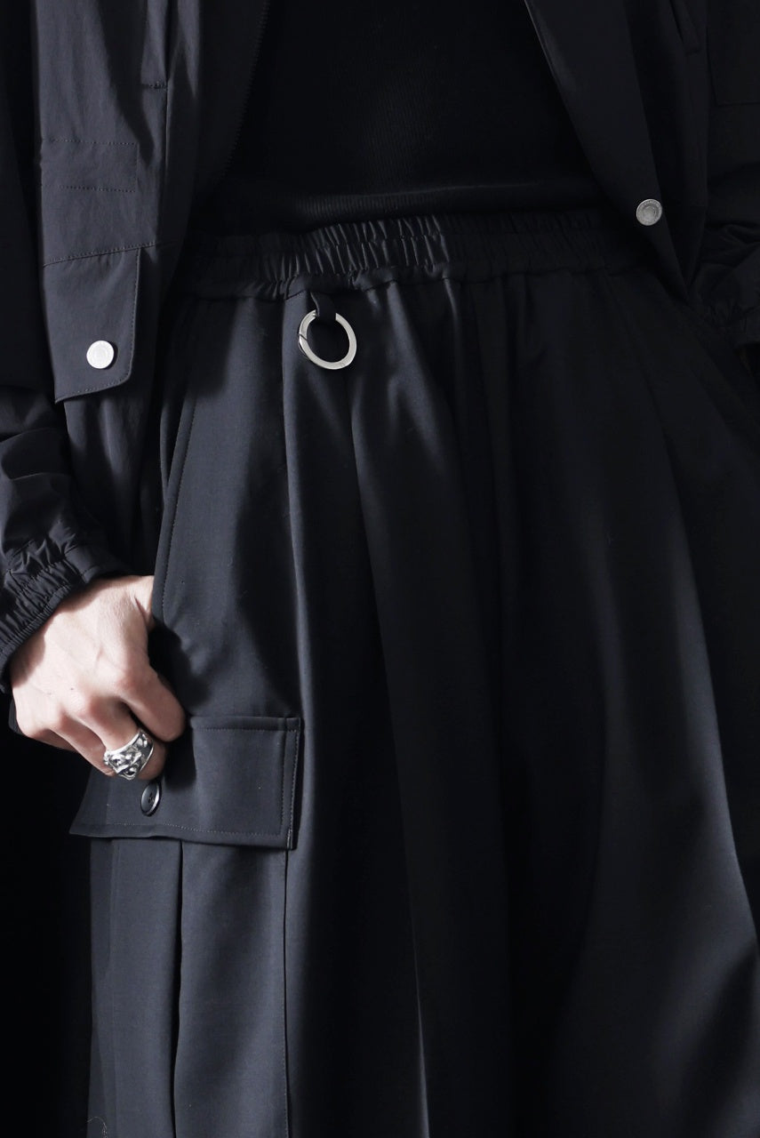 Load image into Gallery viewer, TARO HORIUCHI / th products Wide Cargo Pants / 2Way Stretch W/P Tropical (black)