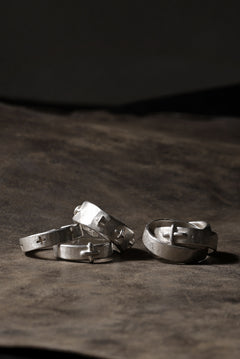 Load image into Gallery viewer, m.a+ silver stitched cross ring / AG058 AG (SILVER)