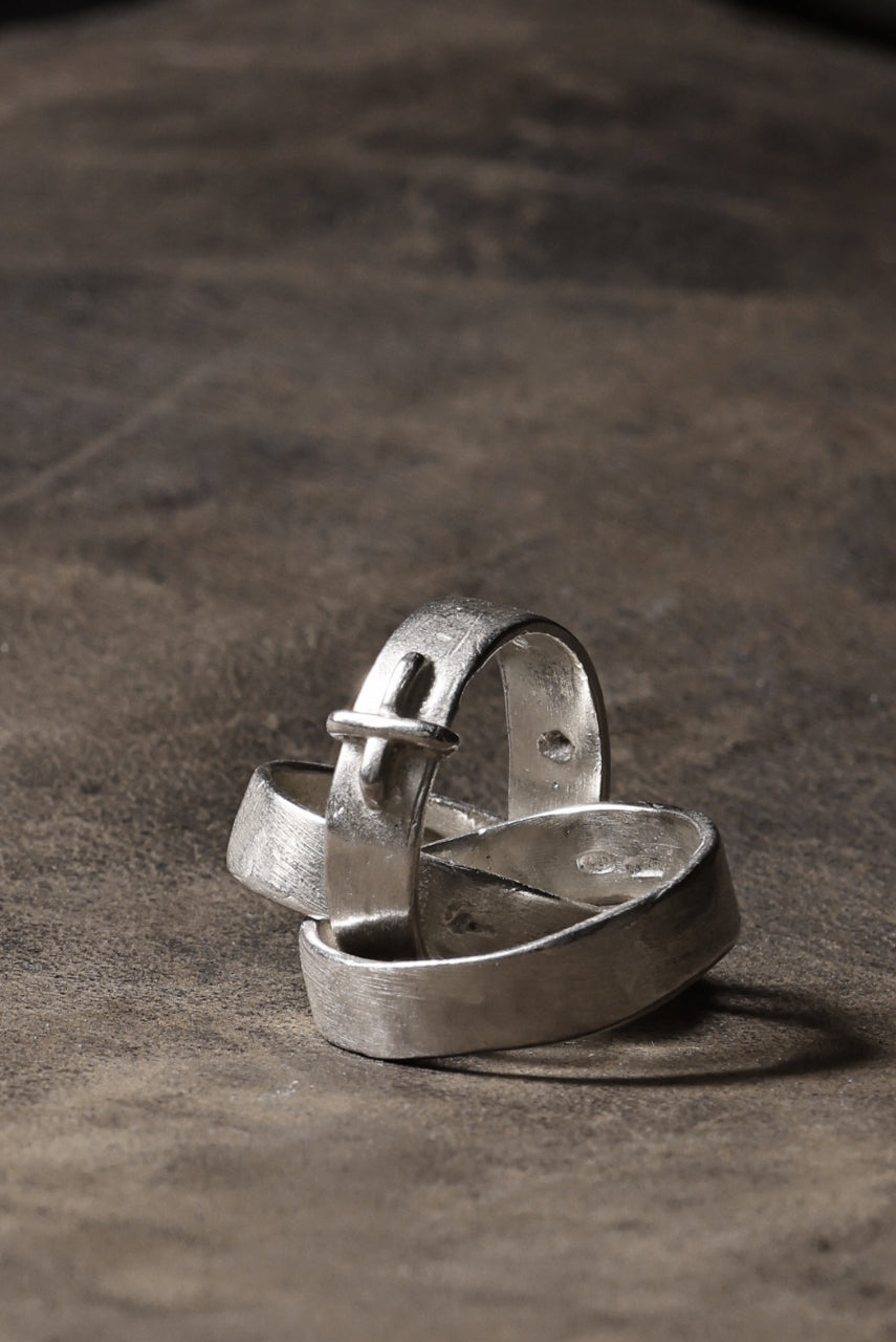 Load image into Gallery viewer, m.a+ triple silver ring w/stitched cross / AG318 AG (SILVER)