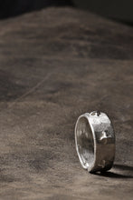 Load image into Gallery viewer, m.a+ silver stitched multiple cross ring / AG518 AG (SILVER)