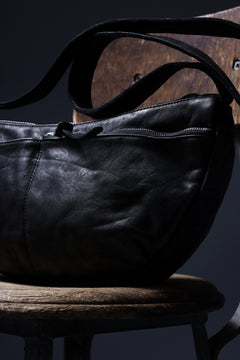 Load image into Gallery viewer, ISAMU KATAYAMA BACKLASH SHOULDER BAG / OBJECT DYED DOUBLE SHOULDER LEATHER (BLACK)