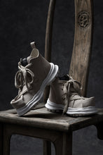 Load image into Gallery viewer, beauty : beast ROLL-TONGUE STAINNING SHOES feat. Maison MIHARA YASUHIRO (BEIGE x BEIGE)
