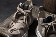 Load image into Gallery viewer, beauty : beast ROLL-TONGUE STAINNING SHOES feat. Maison MIHARA YASUHIRO (BEIGE x BEIGE)