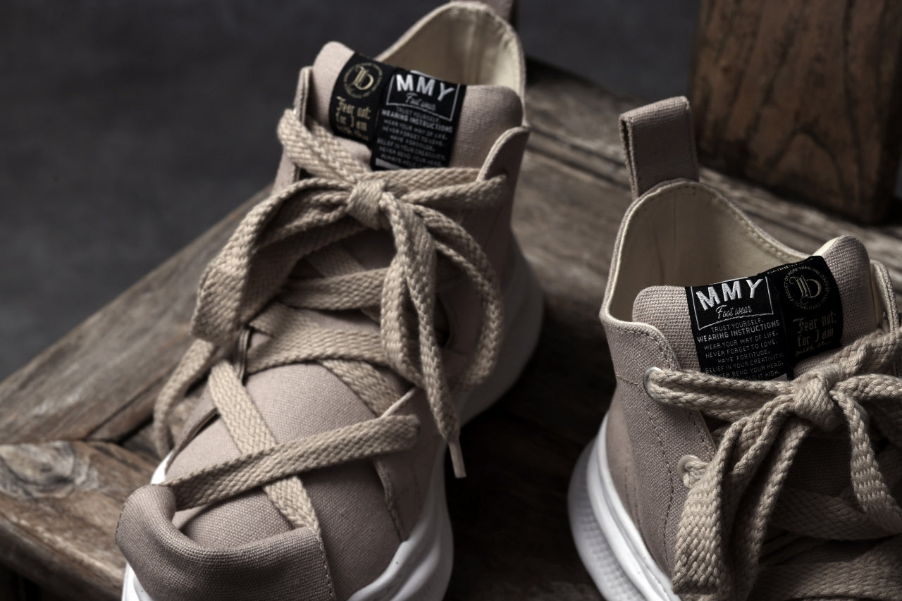 beauty : beast ROLL-TONGUE STAINNING SHOES feat. Maison MIHARA YASUHIRO (BEIGE x BEIGE)