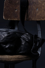 Load image into Gallery viewer, ISAMU KATAYAMA BACKLASH 3 PIN-BELT SHOULDER BAG / OBJECT DYED DOUBLE SHOULDER LEATHER (BLACK)