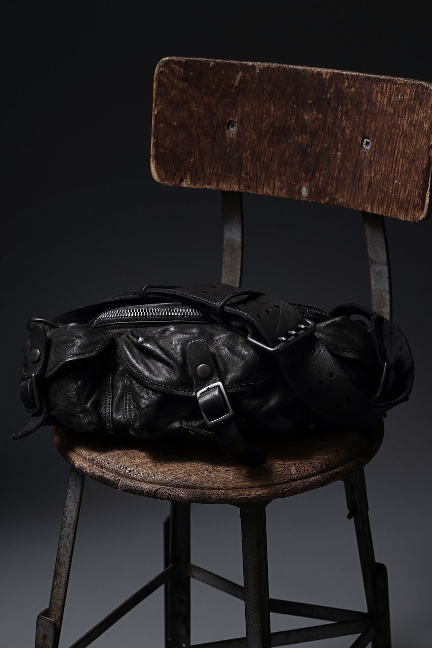 ISAMU KATAYAMA BACKLASH 3 PIN-BELT SHOULDER BAG / OBJECT DYED DOUBLE SHOULDER LEATHER (BLACK)