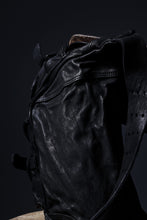 Load image into Gallery viewer, ISAMU KATAYAMA BACKLASH 3 PIN-BELT SHOULDER BAG / OBJECT DYED DOUBLE SHOULDER LEATHER (BLACK)