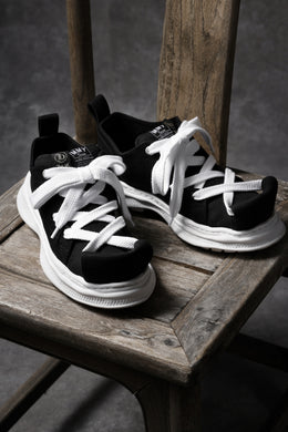 beauty : beast LOW CUT - ROLL-TONGUE STAINNING SHOES feat. Maison MIHARA YASUHIRO (BLACK x WHITE)