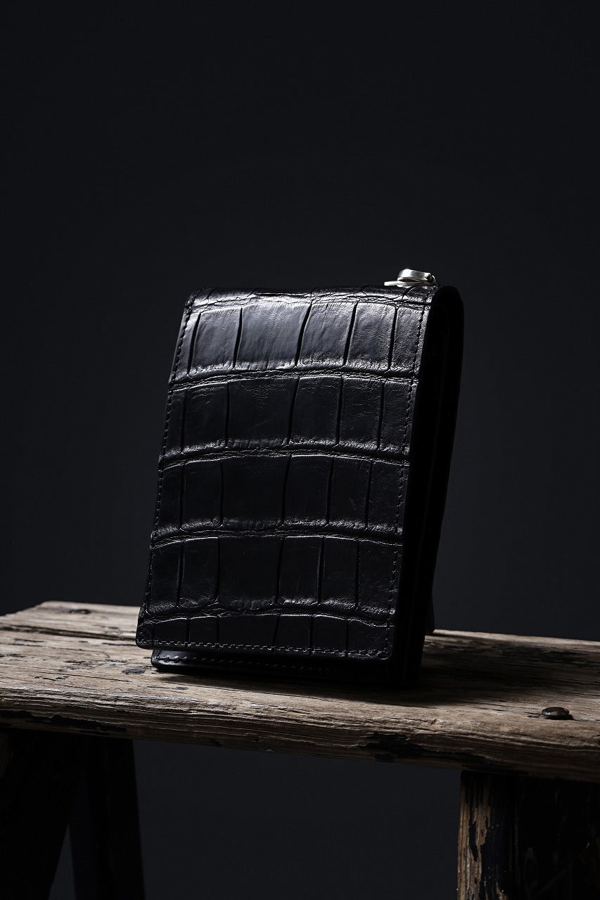 ISAMU KATAYAMA BACKLASH 2 FOLD WALLET / CROCODILE LEATHER (BLACK)