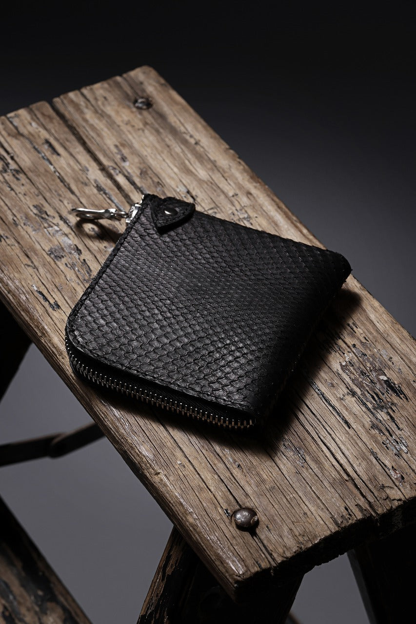 ISAMU KATAYAMA BACKLASH COIN PURSE / PYTHON LEATHER (BLACK)