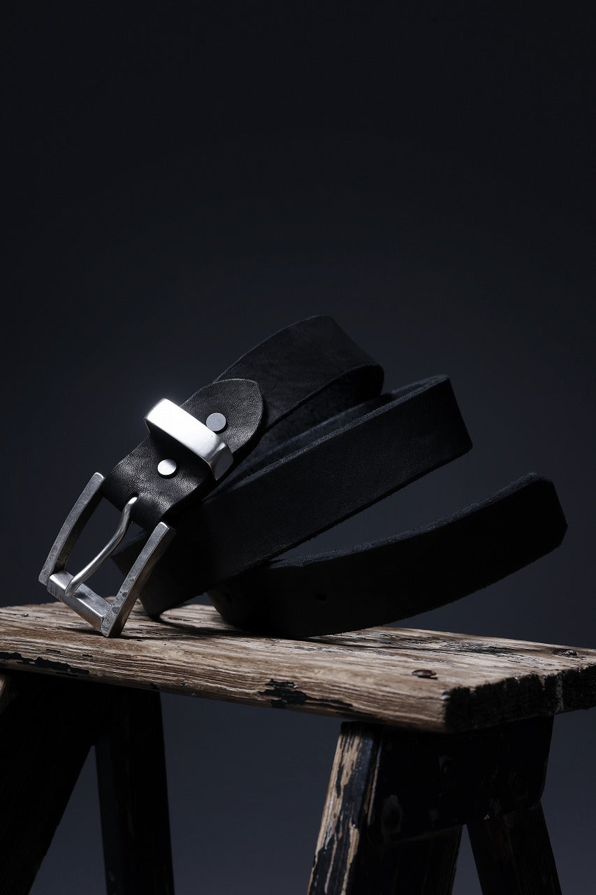 ISAMU KATAYAMA BACKLASH PIN-BELT 35mm / OBJECT DYED DOUBLE SHOULDER LEATHER (BLACK)