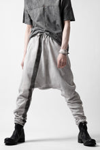 Load image into Gallery viewer, m.a+ hand painted elastic waist low crotch 2 pocket pants / P571-HP/JM4 (CARBON)