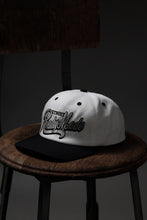 Load image into Gallery viewer, READYMADE TWO TONE CAP (WHITE)