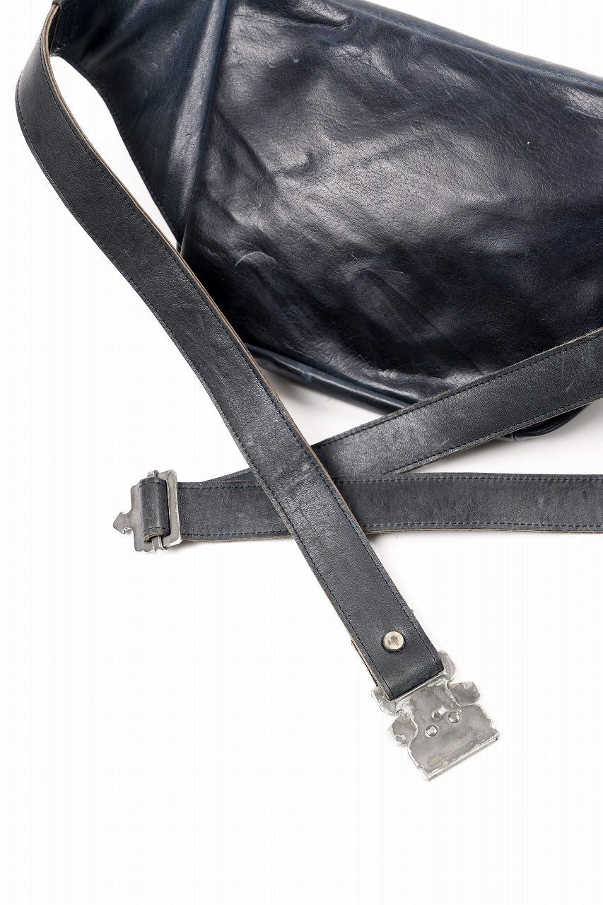 ierib Waist-Shoulder Bag / Shiny Horse Leather (NAVY)