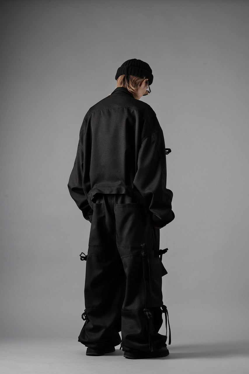 A.F ARTEFACT KNOTTING DETAIL TWILL VOLUME PANTS (BLACK)