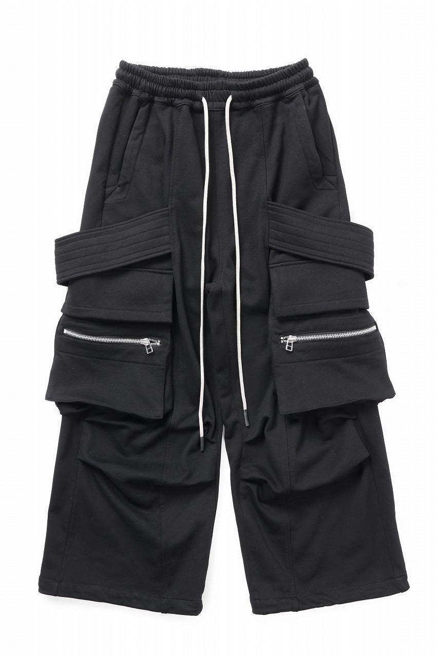 A.F ARTEFACT BELTED EXTREME WIDE CARGO PANTS (BLACK)