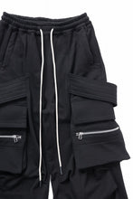 画像をギャラリービューアに読み込む, A.F ARTEFACT BELTED EXTREME WIDE CARGO PANTS (BLACK)