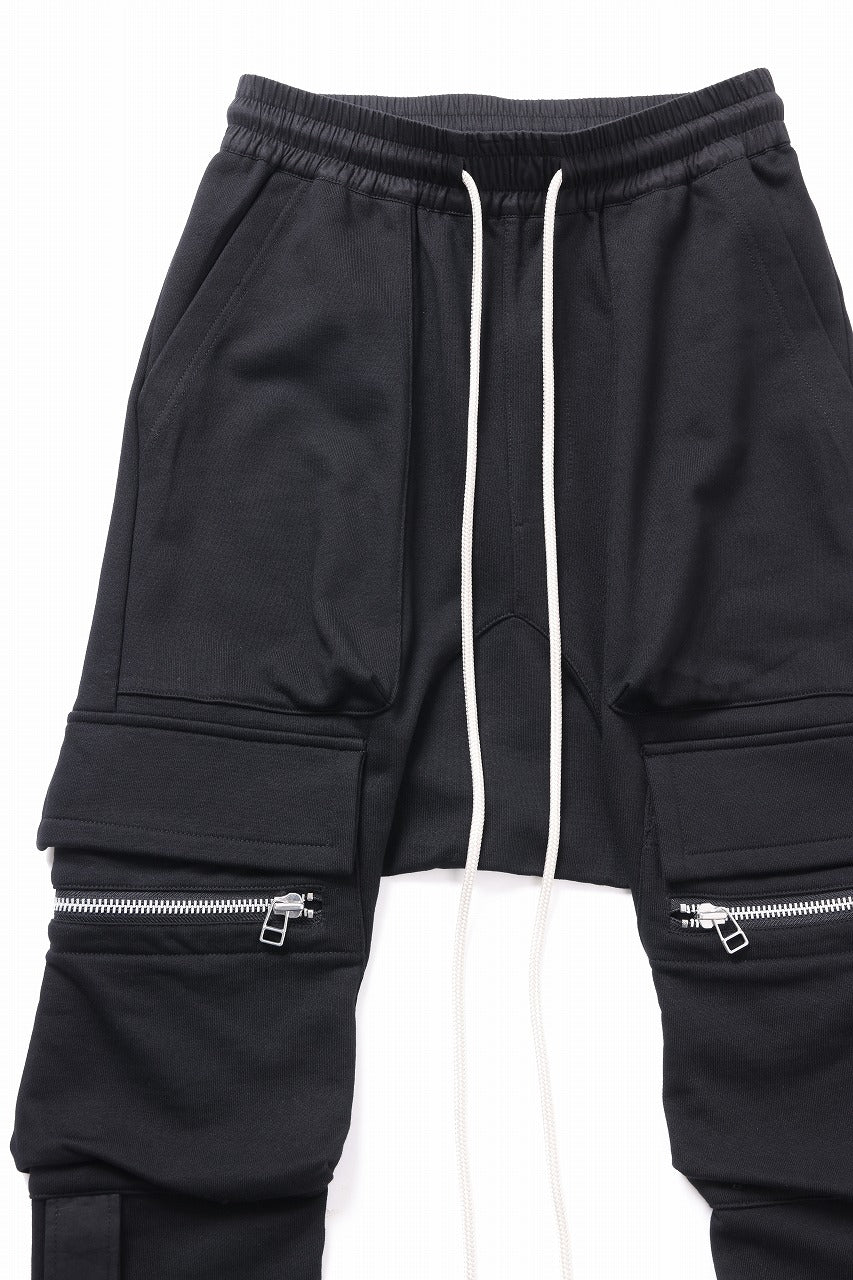 A.F ARTEFACT FLAP ZIP SARROUEL SKINNY PANTS (BLACK)