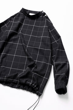 画像をギャラリービューアに読み込む, N/07 exclusive MOCK NECK PULLOVER / WINDOWPANE CHECK TR TWILL (BLACK)