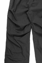 画像をギャラリービューアに読み込む, Juun.J Cotton Side Tucked Pants (BLACK)